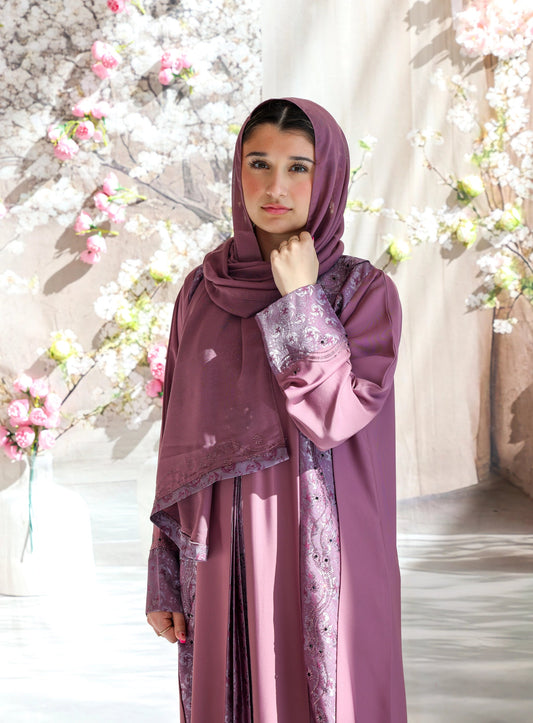 Humaaya Embellished Elegance Abaya
