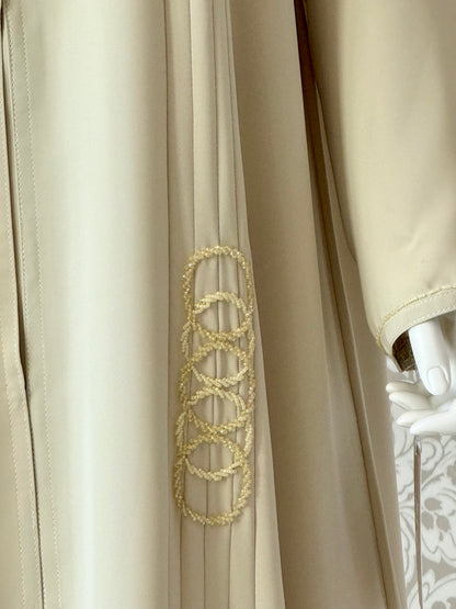 Audi Abaya